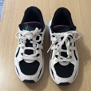 Asics Women's Black and White Athletic Shoes